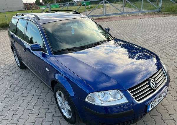 Volkswagen Passat cena 6500 przebieg: 217064, rok produkcji 2002 z Świdnica małe 254